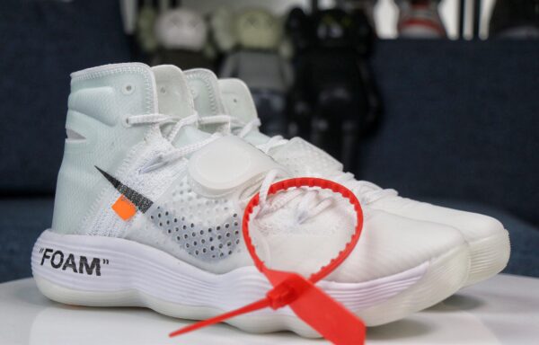 OFF WHITE X Nike React Hyperdunk 2017