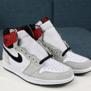 Air Jordan 1 Retro "Light Grey Smoke" 2020