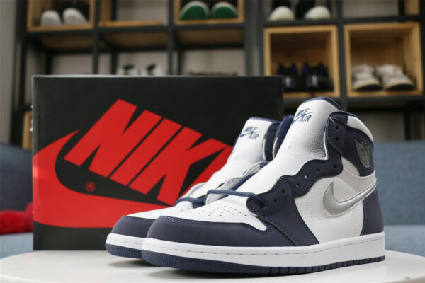 Air Jordan 1 OG Japan "Midnight Navy"