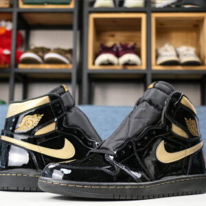 2020 AIR JORDAN 1 METAILLIC GOLD