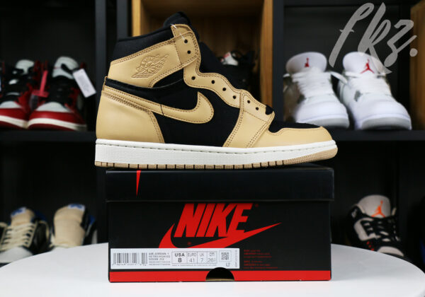 Air Jordan 1 Retro High OG 'Heirloom' 2022