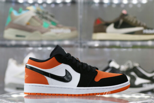 Air Jordan 1 Low Shattered Backboard 2019 - Image 4