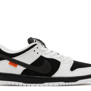 Nike SB Dunk Low TIGHTBOOTH